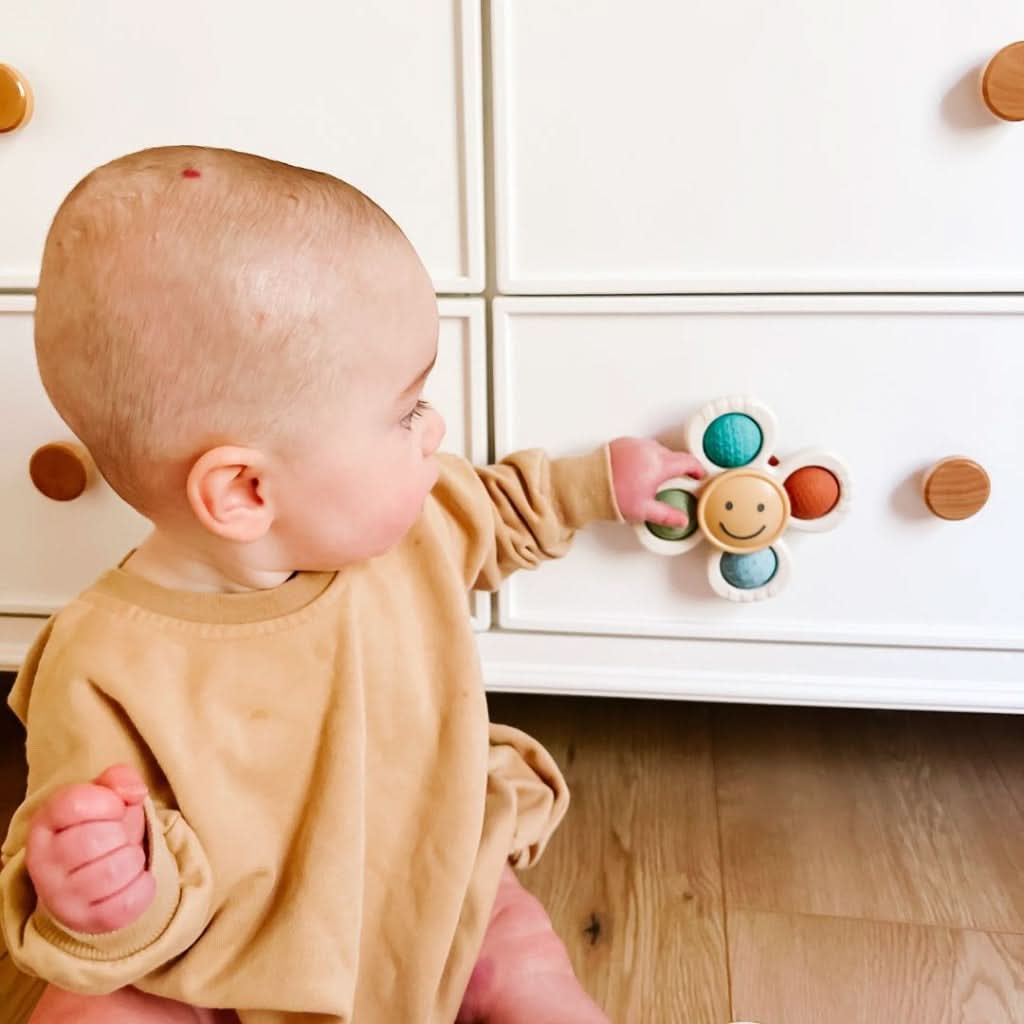 Itzy Pop & Whirl™ Fidget Spinner Travel & Bath Toy - Image 8