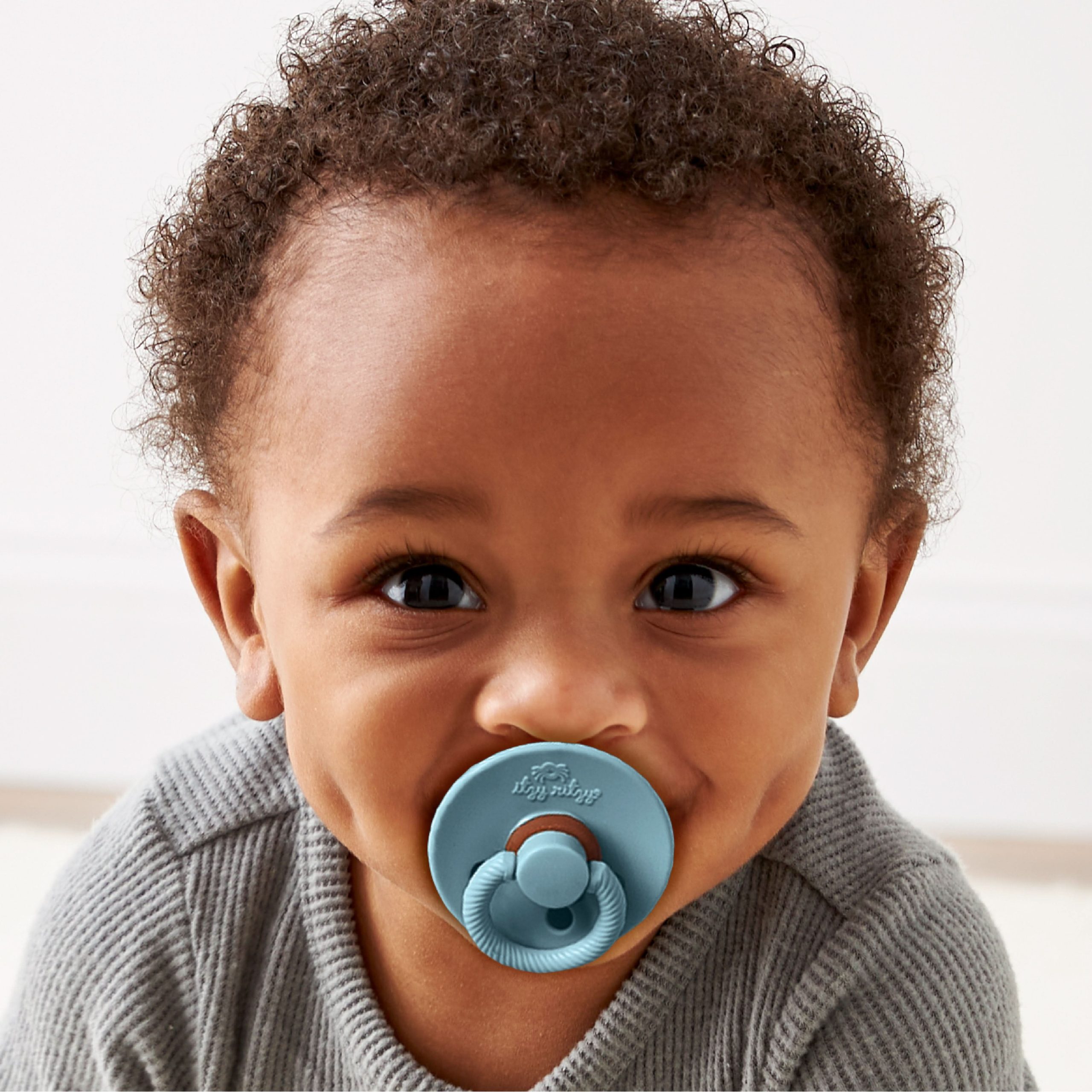 Itzy Soother™ Natural Rubber Pacifier - 6-18M - Image 21