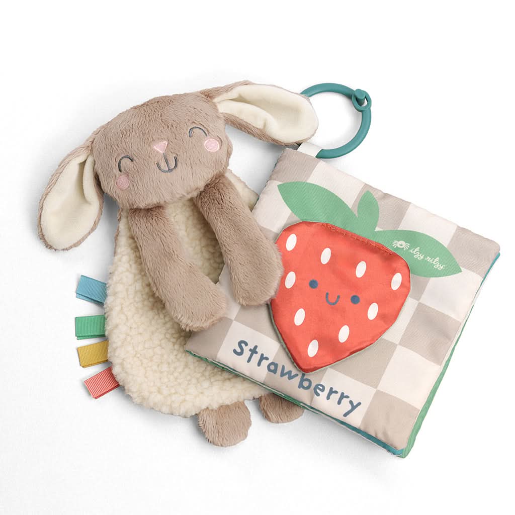 Itzy Learn & Snuggle Gift Set™